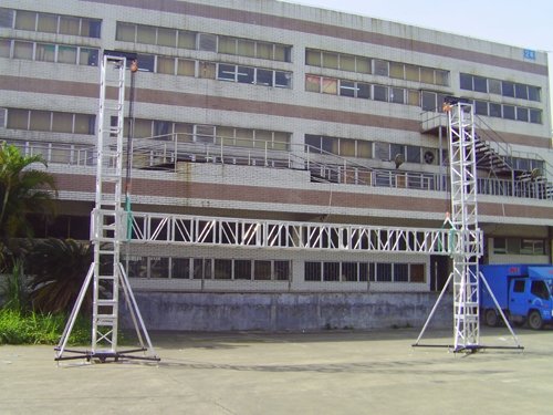 Tϵ